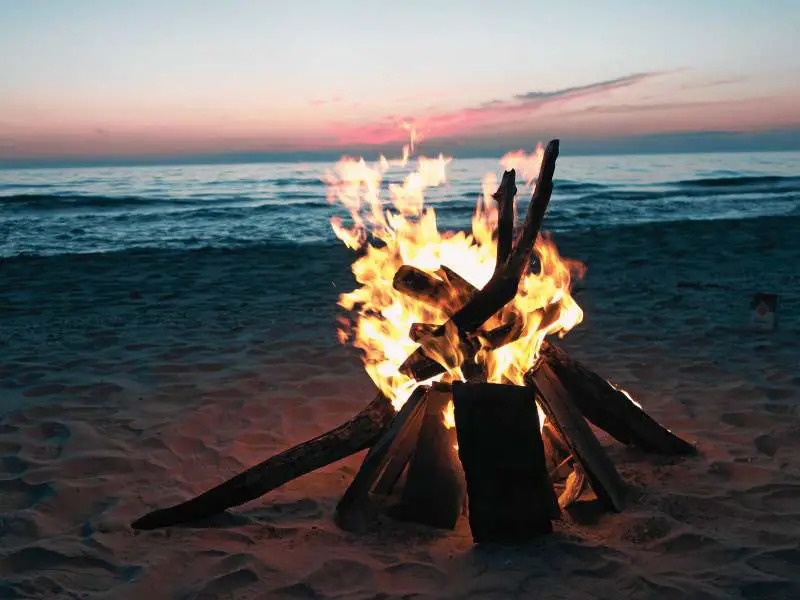 teepee campfire design